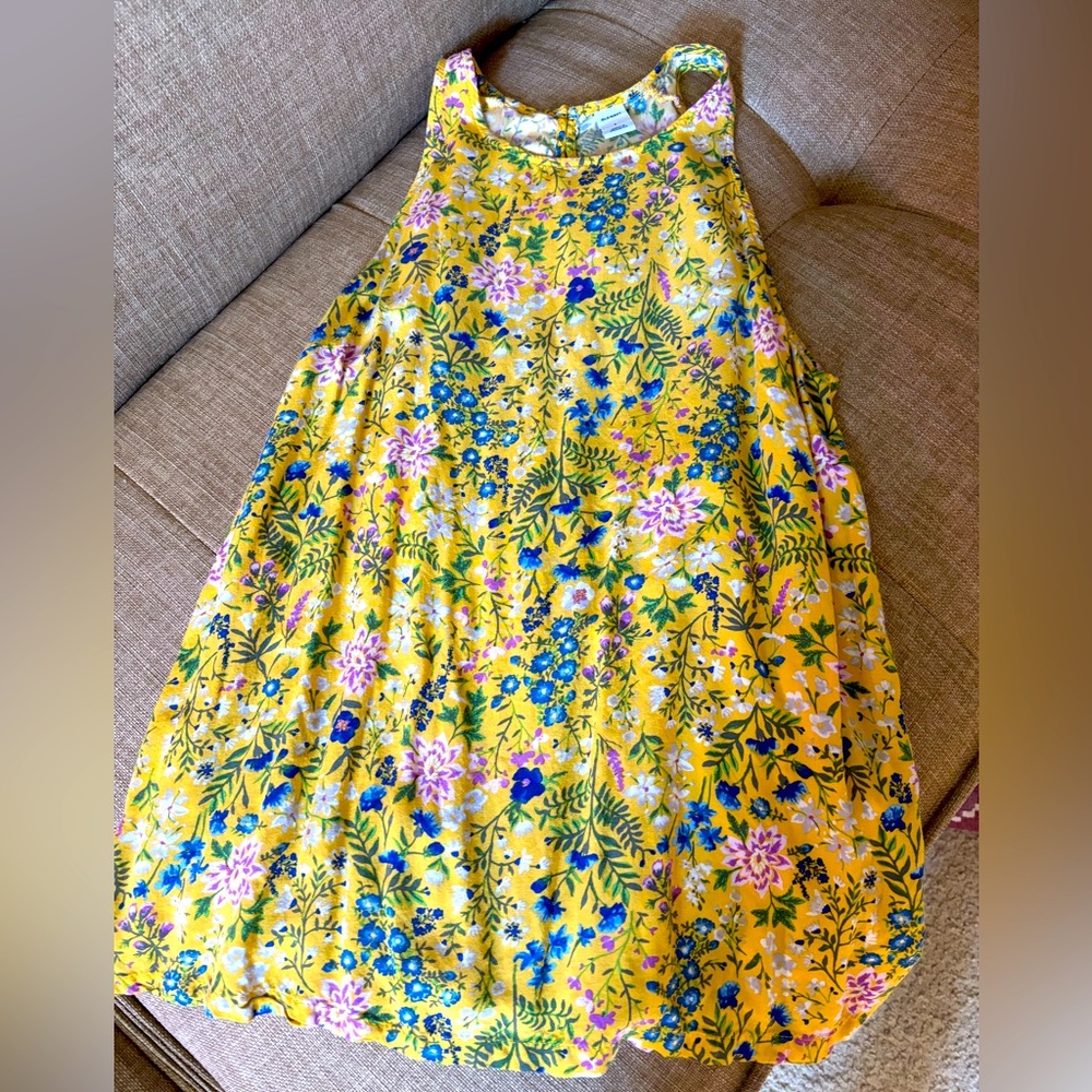 Old Navy yellow floral tank top.